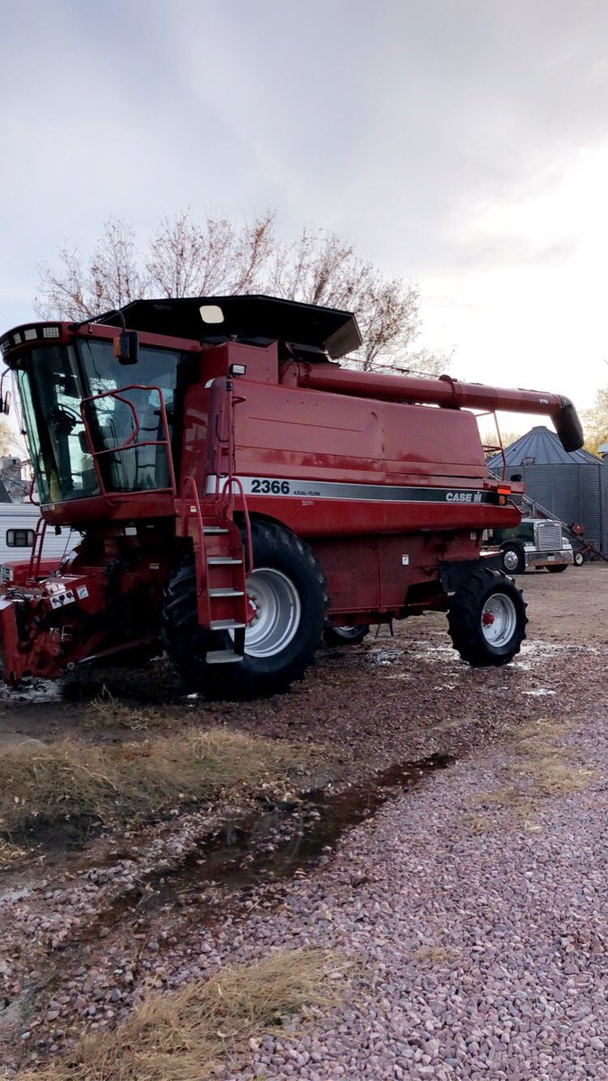 CorbyForbes's tweet photo. All washed up and ready for winter #CaseIH #Harvest22 https://t.co/n5XL1wjHUB