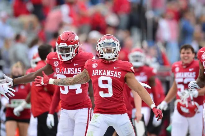 Arkansas offer @LeroyHood @CoachDawsey_2 @Dbowman85