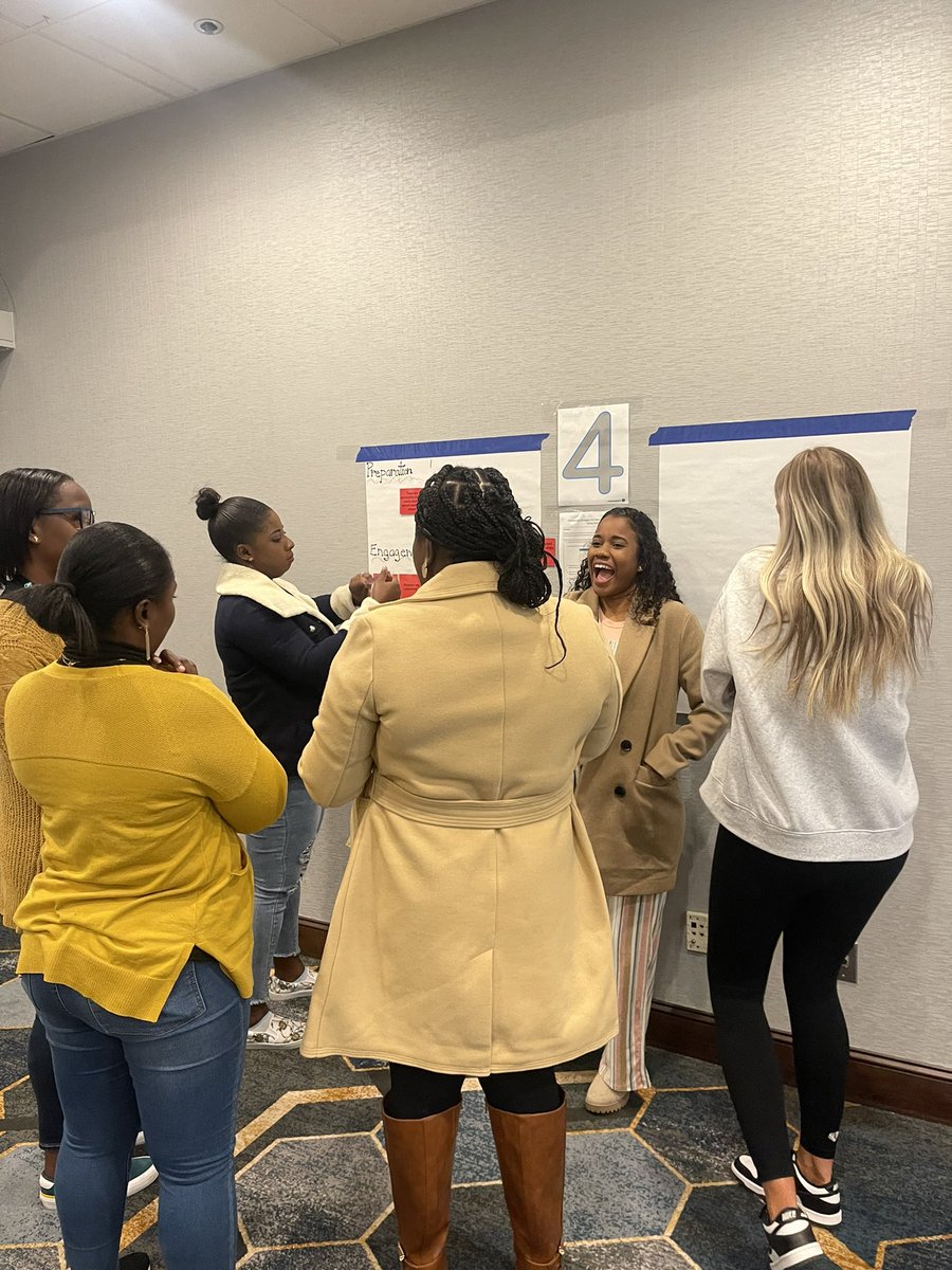 I spent my Saturday morning facilitating sessions at <a href="/ParticipateLrng/">Participate Learning</a> #FallConference! It was so great to see these first year ambassador teachers again. I was impressed by the strategies they shared and their collaborative conversations! 👏🌎  #PLOrientation2022