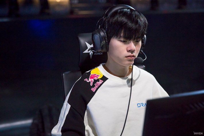 Linda Pro League 🦦 tweet media
