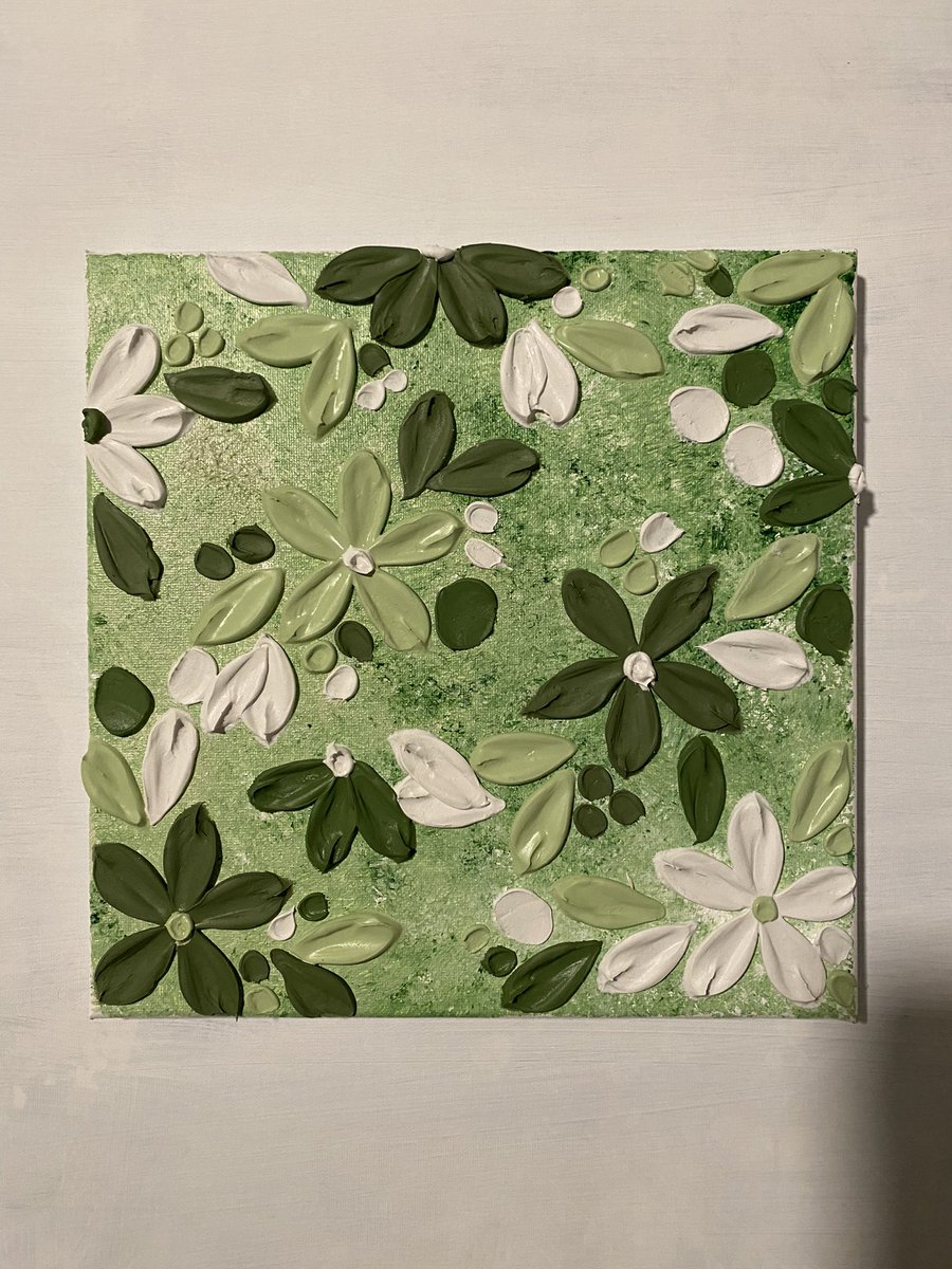 bbbbhenley's tweet photo. greeny weeeeny 🌿 https://t.co/xRyZzbotdc