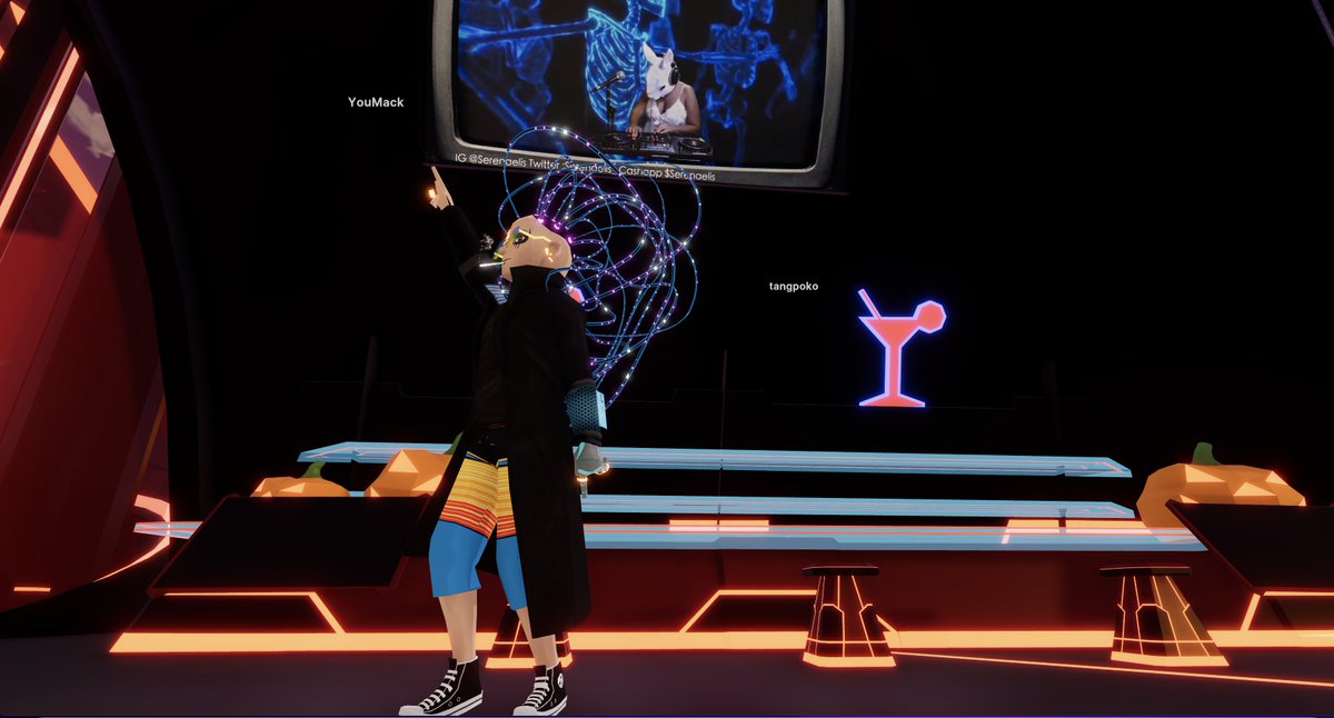 Chillen with the fam at <a href="/themetakey/">Metakey</a> listening to <a href="/Serenaelis_/">Serena</a> rock it!!! Loving my new Cyborg Punk Trench by <a href="/T0kenDesign/">T0kenKiwi</a>