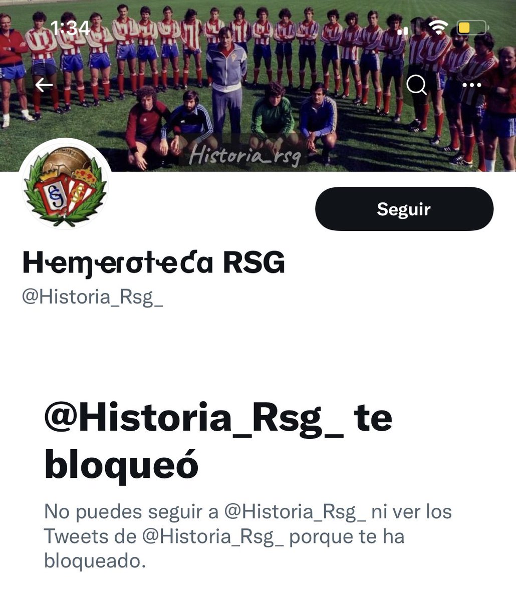 RealSporting11's tweet photo. @josanlo65 Tranquilo, no eres el único. A mí fue por subir a Instagram una foto de hará 30 años que había subido él poco antes, pero que no era ni suya. Y empezó a llorar aquí y en Insta diciendo que tiraba por la borda su trabajo. Un perfecto idiota.Yo ya me olvidé de él. https://t.co/70sNO3gK2f