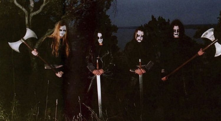 onosendaisound's tweet image. If your bandpic doesn’t look like this, you’re doing it wrong.