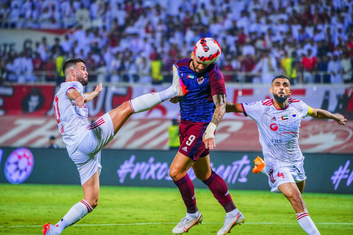 إن تحدثوا عن البدايات السيئة واليأس والإستسلام أخبرهم بأن الوحدة كسب نقطة وحيدة في شهر سبتمبر من أصل 9 نقاط متاحة ،، رتّب أوراقة وعاد في أكتوبر ليقضي على الأخضر واليابس ويحصد 15 نقطة من أصل 15 نقطة متاحة💪.
لا يأس مع الحياة ولا حياة مع اليأس👌

#الشارقة_الوحدة