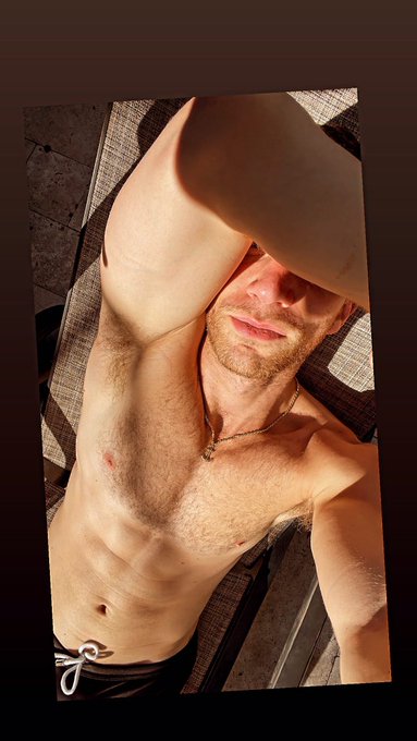 Catching some rays https://t.co/SkZzqR9mno<a href="/tag/motivationmonday"class="tags"><span>#motivationmonday</span></a>