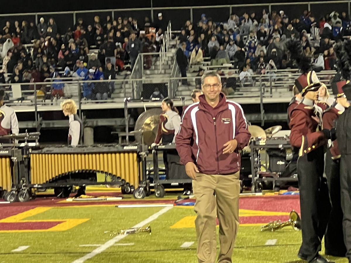 studentofedu's tweet photo. JMR hosted its 1st band competition, yesterday and it was a sight to see. Congratulations to the band & Drew Carter. special shout out to all of our staff volunteers who devoted their Saturday, from 9 am - 11 pm & our admin over Band, Stacey Douglas. #jayrob #prideofrobinson https://t.co/kHEwJDUzxH