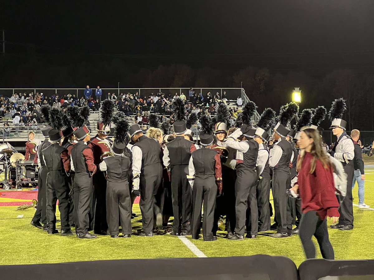 studentofedu's tweet photo. JMR hosted its 1st band competition, yesterday and it was a sight to see. Congratulations to the band & Drew Carter. special shout out to all of our staff volunteers who devoted their Saturday, from 9 am - 11 pm & our admin over Band, Stacey Douglas. #jayrob #prideofrobinson https://t.co/kHEwJDUzxH