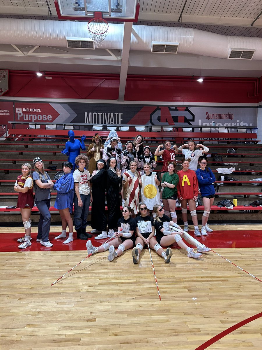 ATTENTION: BIG GAME DAY FOR THE LANCER VOLLEYBALL GIRLS TOMORROW!!!
We will play Bondurant-Farrar @ 4:00 PM at Extreme Arena in Iow City!

Game will start around 4 PM 

THEME: COSTUME 👻

COME AND BE LOUD AS WE MAKE OUR STATE RUN❤️🏐
