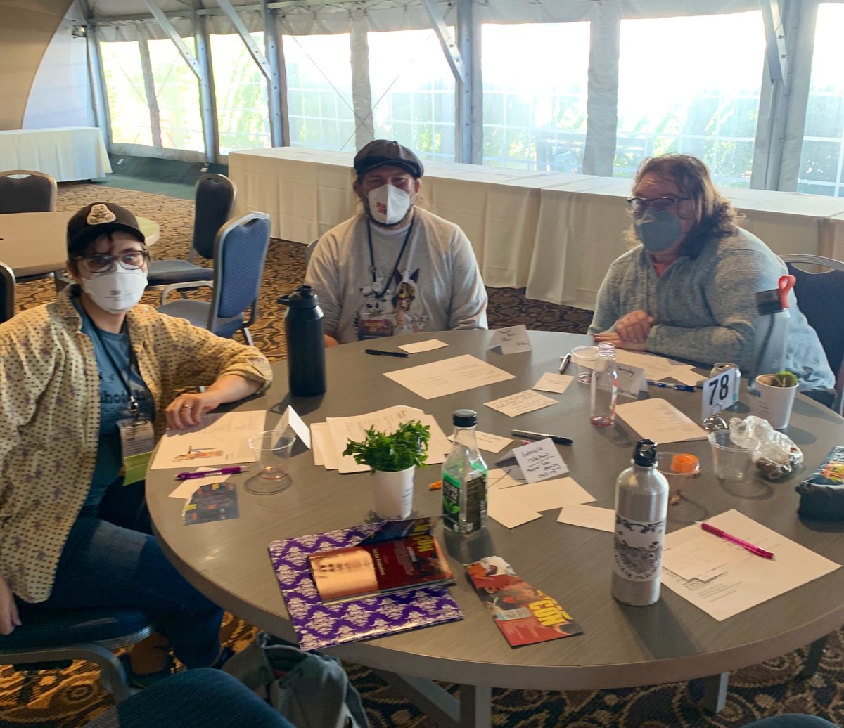 GabrielleRab's tweet photo. Thank you to @bigbadcon for the space to run Ma Nishtana, to @KiennaS whose backdrop brought us into the beautiful world of xianxia, to local farmers for the parsley and radishes, and to @Stavier, @MachineFolly, and Eleanor for telling this story with me. #BigBadCon #BBC22 https://t.co/JHjWLeizK7