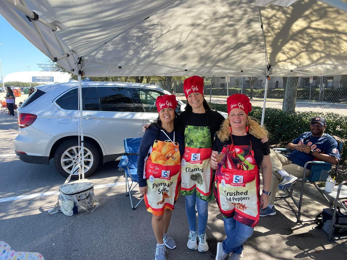 Kindnesshelps68's tweet photo. #TailgateTexans #WeAreTexans https://t.co/VgSYM8CJWl