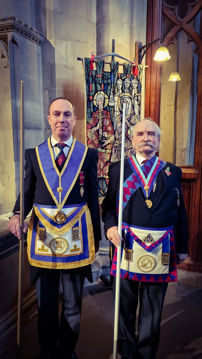A great Middlesex Provincial Service of Thanksgiving at St Albans Cathedral.
Even managed a quick pick with my dad!