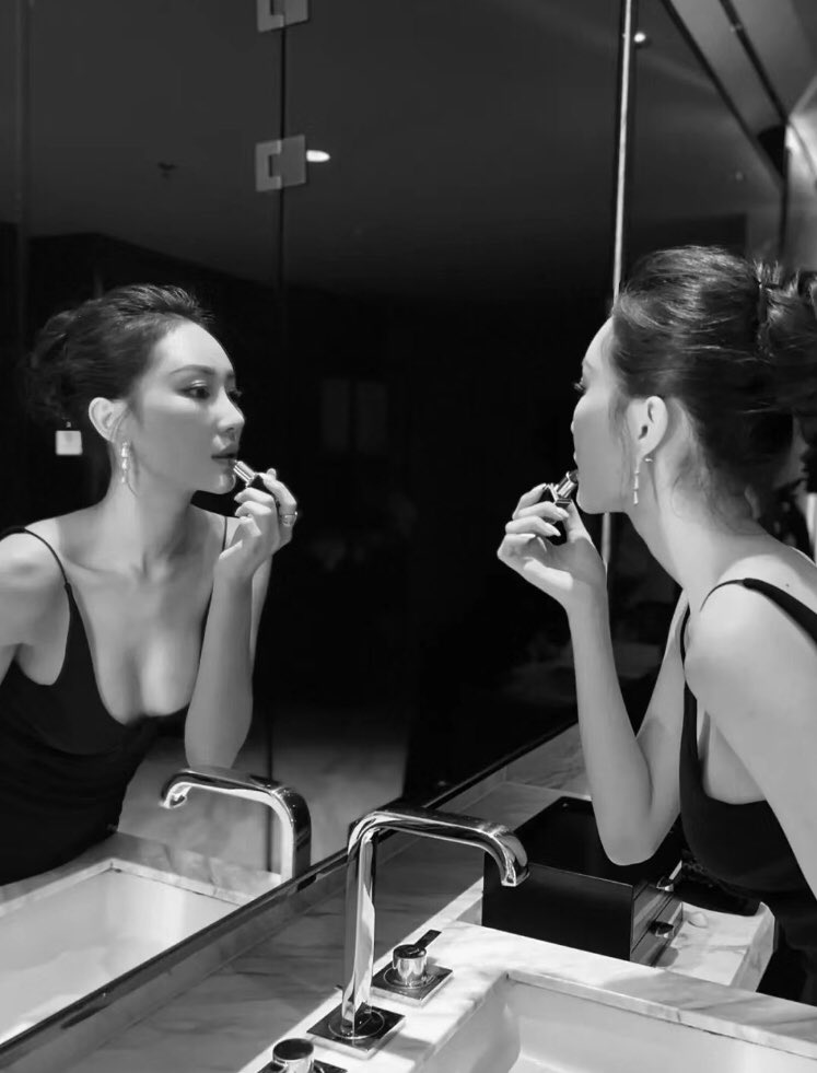 couldn't fall asleep😕😕😕