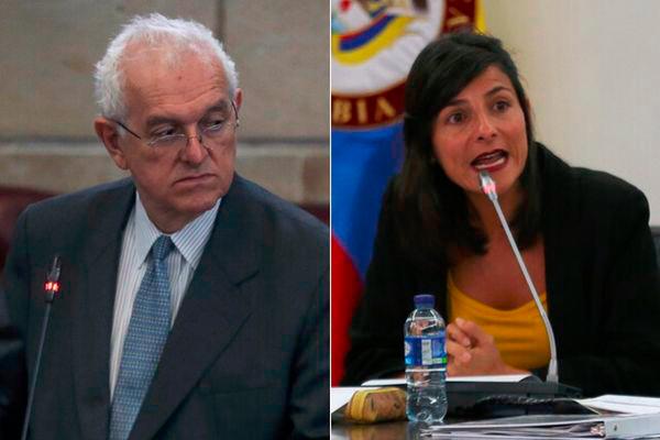 La Silla Vacía (@lasillavacia) on Twitter photo #LaSillaAcadémica
Hay choque de visiones sobre si seguir firmando contratos de explotación de hidrocarburos.
<a href="/IreneVelezT/">Irene Vélez-Torres</a> ha dicho que no habrá más contratos. <a href="/JoseA_Ocampo/">Jose Antonio Ocampo</a> dice que decisión no está tomada. ¿Cuál debería ser el rol del gas en la transición energética?
Va 🧵 #LaSillaAcadémica
Hay choque de visiones sobre si seguir firmando contratos de explotación de hidrocarburos.
<a href="/IreneVelezT/">Irene Vélez-Torres</a> ha dicho que no habrá más contratos. <a href="/JoseA_Ocampo/">Jose Antonio Ocampo</a> dice que decisión no está tomada. ¿Cuál debería ser el rol del gas en la transición energética?
Va 🧵