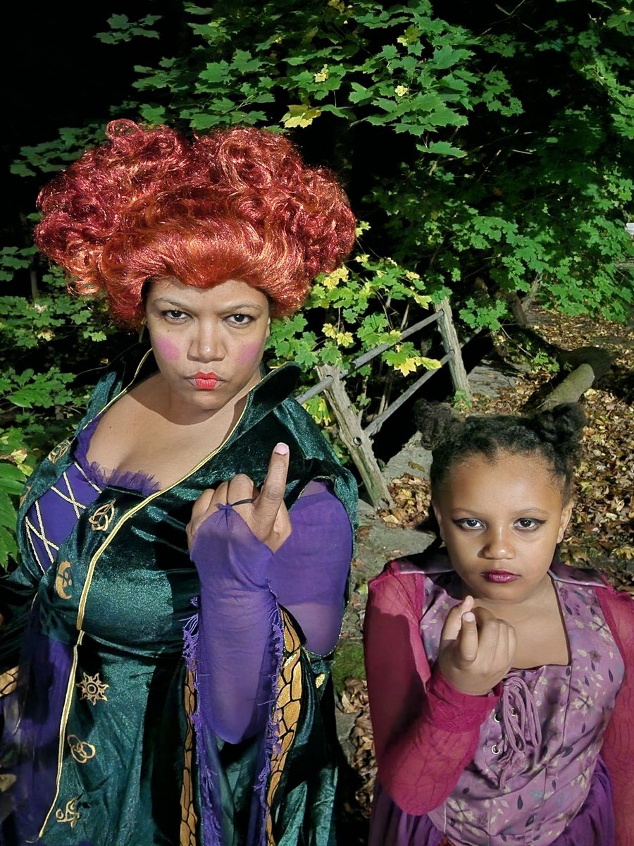 #countdowntohalloween and we are very excited to put a spell on you!

#ladyjcosplay #carebearcosplay #ladyjnerdyenterprises #hocuspocus #sandersonsisters #winniesanderson #sarahsanderson #winifredsanderson #iputaspellonyou #onewayoranother #hocuspocus2