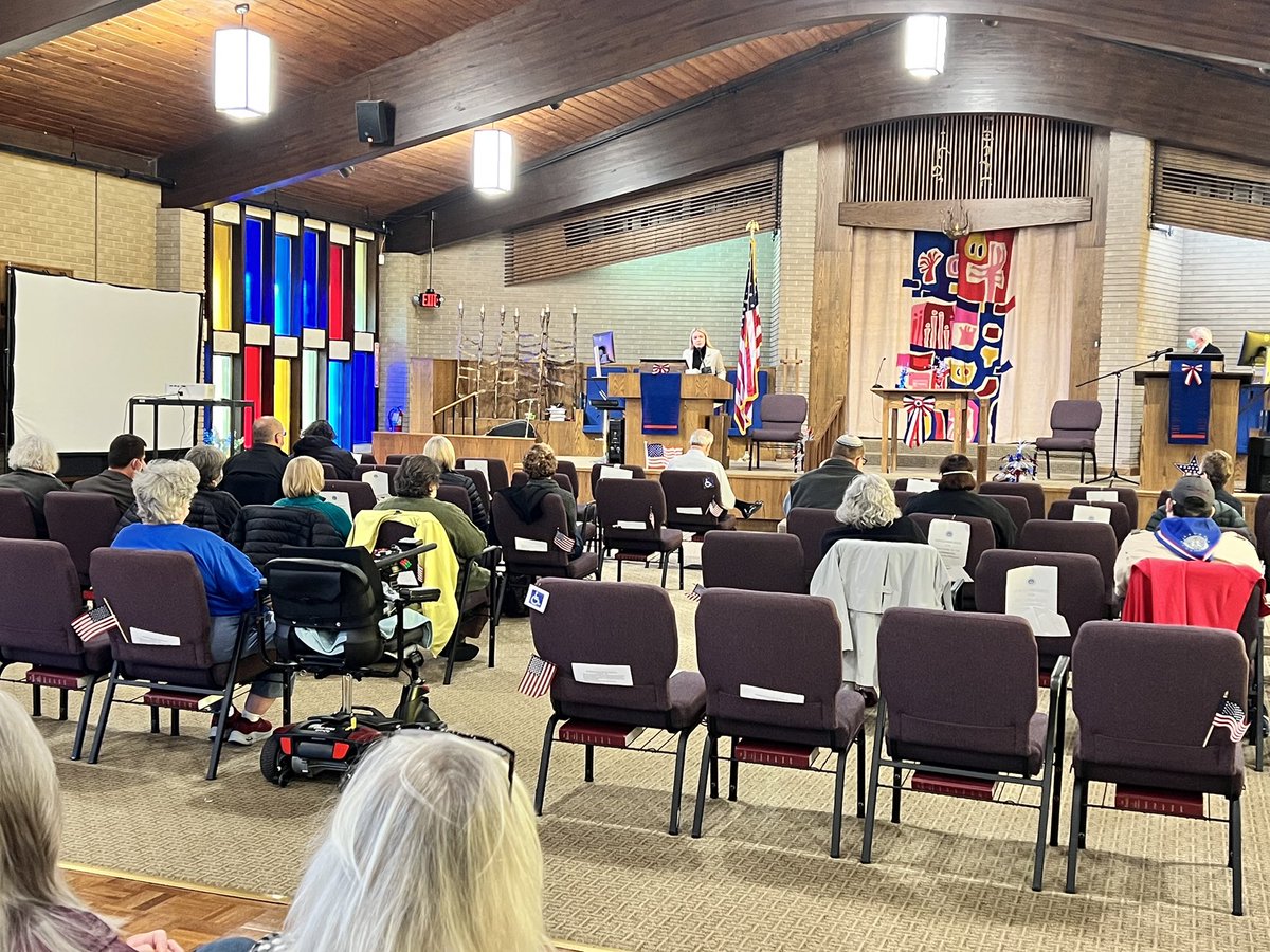 karolineleavitt's tweet photo. Beautiful and busy day meeting new voters in Manchester!
🕍Spoke at Temple Adath Yeshurun
🏃🏼♀️Knocked Doors on the West Side
🏡Attended a Block Party in Ward 6
#TeamKaroline #NHPolitics https://t.co/SMZU2wlSCT