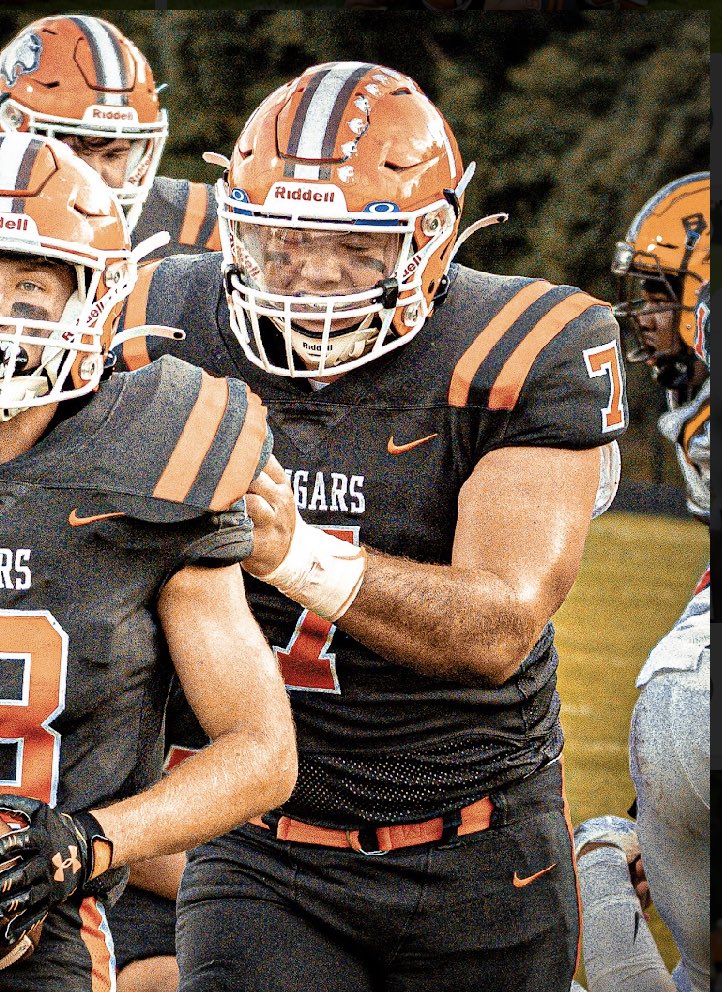 JohnLThompson37's tweet photo. What a journey it has been. Thank you, Southview football. https://t.co/i9tP6tAIJx