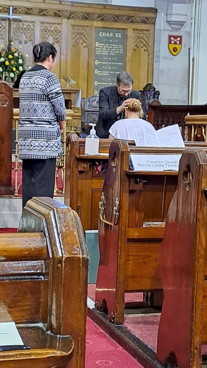 ChurchBlackpool's tweet photo. What a fabulous evening supporting Laura-Sue and Lindsey as they made their faith public through Confirmation. God has called them, changed them and sent them out in the power of his Spirit. @TomkinsonLinda @TomkinsonPete @BpBurnley https://t.co/rkc6W94TX0