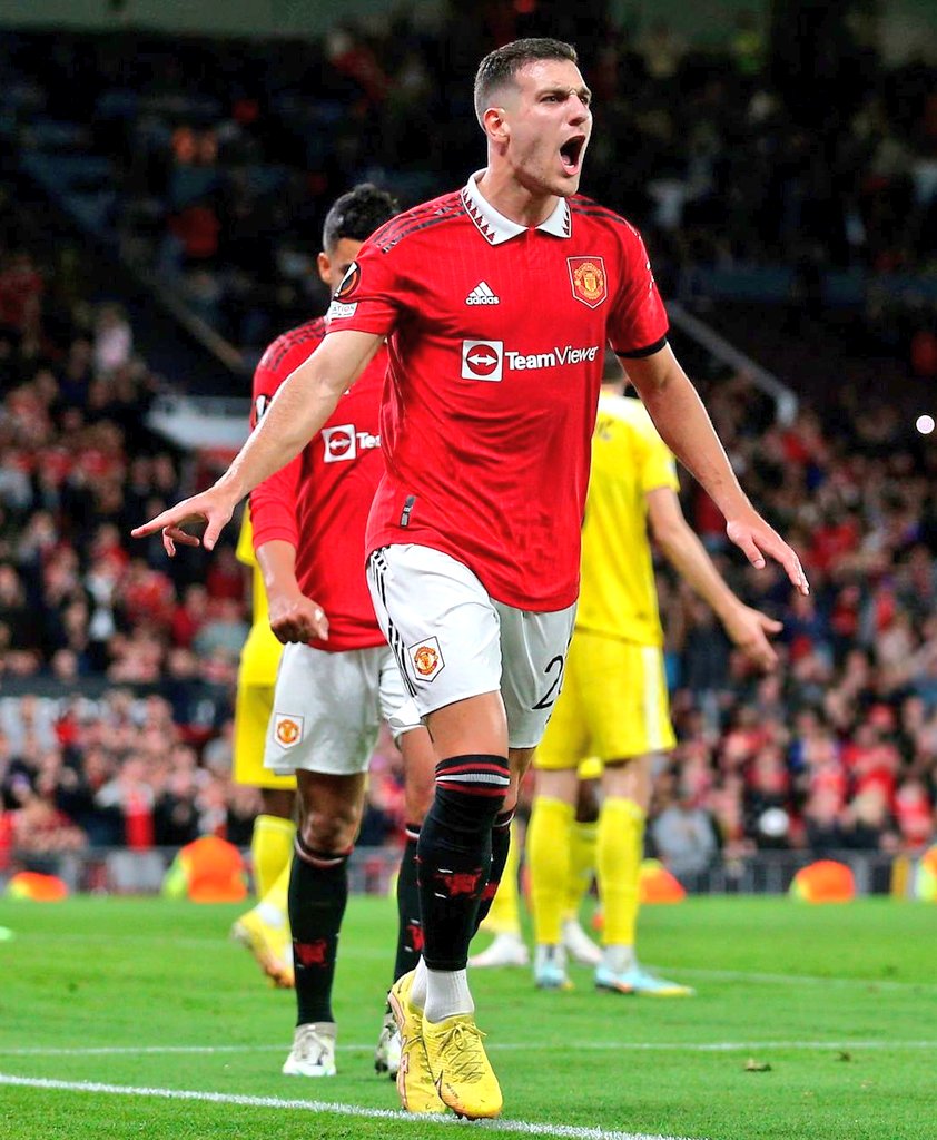 Expected Dalot to improve under Ten Hag, but to be honest, I'm surprised at what I'm seeing. Improved so much that he's currently one of Man Utd's most reliable and important players. Erik ten Hag has done wonders on this guy.