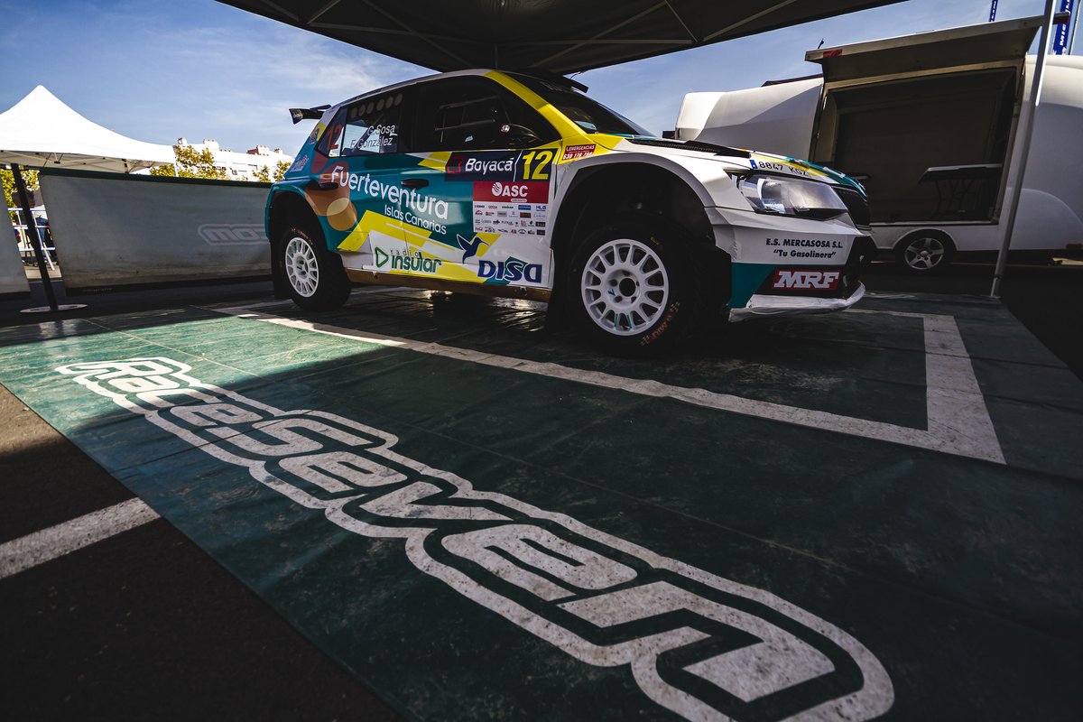 RaceSeven.com tweet media