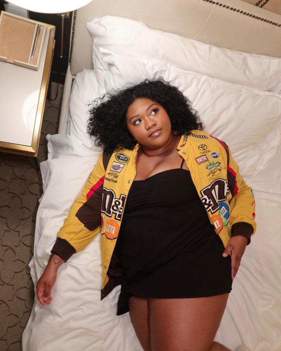 domrobxrts's tweet image. halloweekend