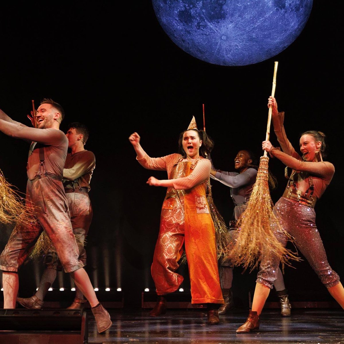 An absolute pleasure to MD Magical Merlin at The Fortune Theatre, London. Wonderful to work with such a fantastic team of Cast, Crew and Creatives. 
📸Ellie Kurttz

#magicalmerlin #musicaldirector #musicaltheatre