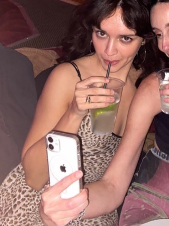 thinkercooke's tweet photo. thinking about olivia cooke on that day https://t.co/hgWzJ60RIS