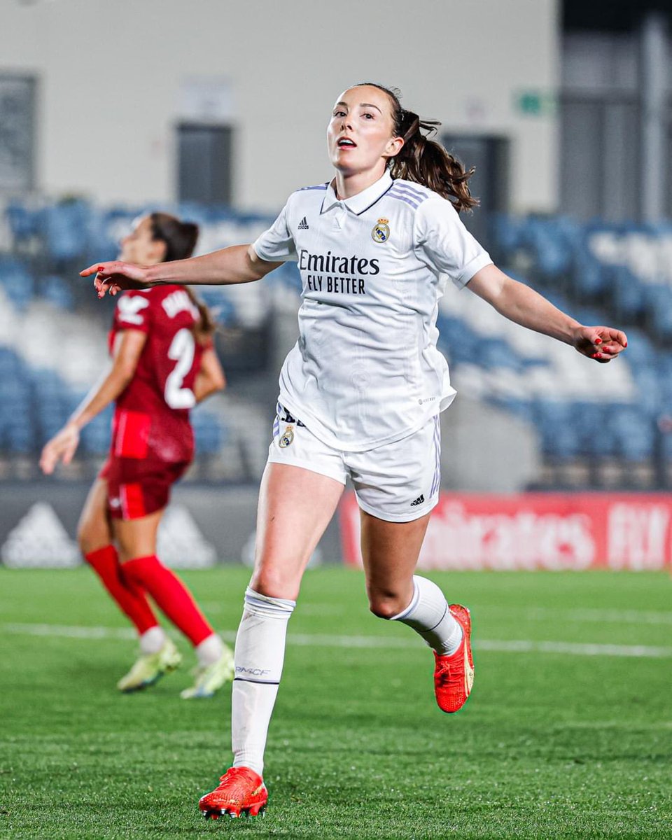 Que pedazo jugadora <a href="/itscarolineweir/">Caroline Weir</a>