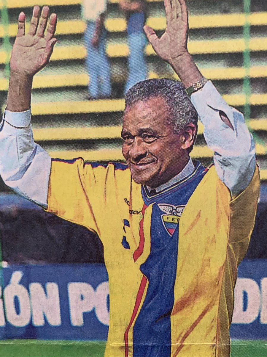 spencerjacque's tweet photo. Mi padre nunca se nacionalizó uruguayo.  Es, fue y será orgullosamente ecuatoriano. No hay dudas ni debate al respecto! #SpencerEsEcuatoriano https://t.co/ZjUJdjuABI