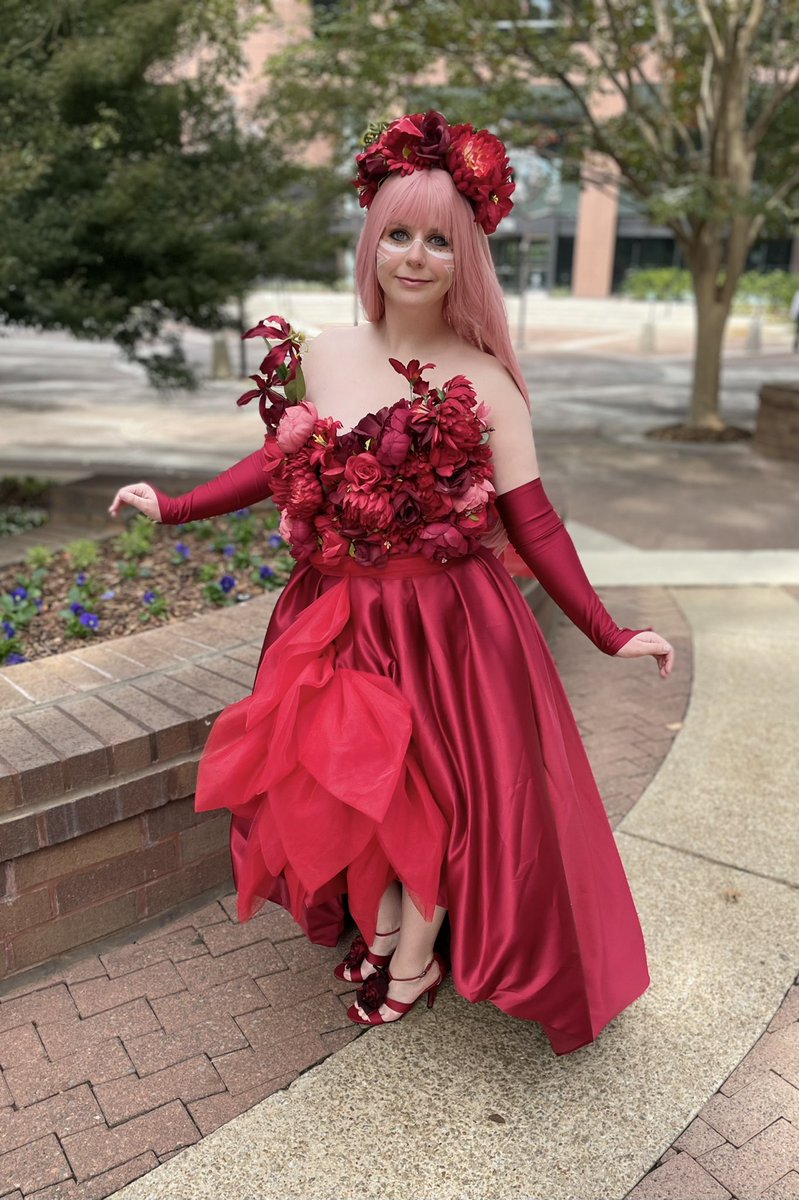 TealFang's tweet photo. My Belle cosplay I wore Friday of #animeweekendatlanta2022 #awa #belle #ryutosobakasunohime https://t.co/bwcVkHIim1