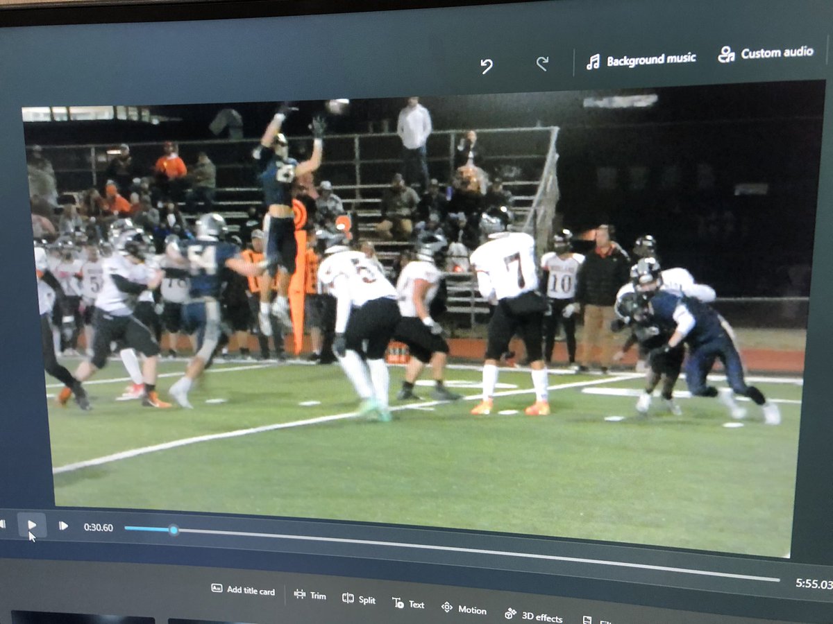 C_Havens22's tweet photo. Looking back through some highlights from Friday and man… @RemyBroussard27 has some ridiculous hops. #Cody #CHS #CodyFootball #CodyBroncFB #Umcommon https://t.co/Z1Xa2hqdp3