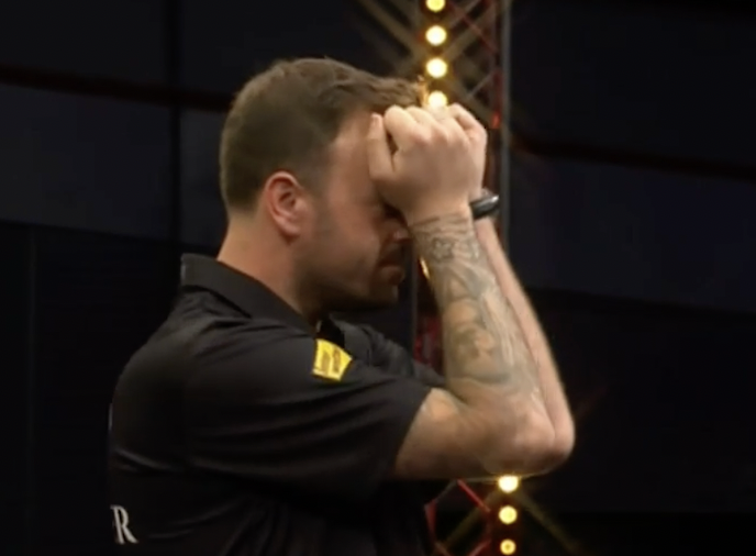 HighRollerRadio's tweet photo. Tried, Tested and TRUE!!!!

European Darts Champion = Ross Smith!

The culmination of a darting dream, a major TV title winner. 
#Darts #EDC22 https://t.co/SYh37XKwlU