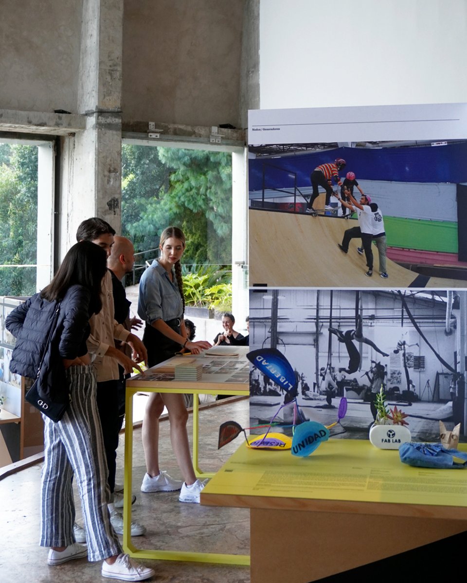 bienal_biau's tweet photo. La exposición #XIIBIAU en #LagoAlgo se enfoca en las categorías #AccionesAlMarges y #ProgramasDocentes.

Los proyectos que se muestran expanden la visión de la arquitectura y del urbanismo a otras prácticas que tienen un impacto transformador en nuestros contextos y espacios. https://t.co/2lrDKrgua2