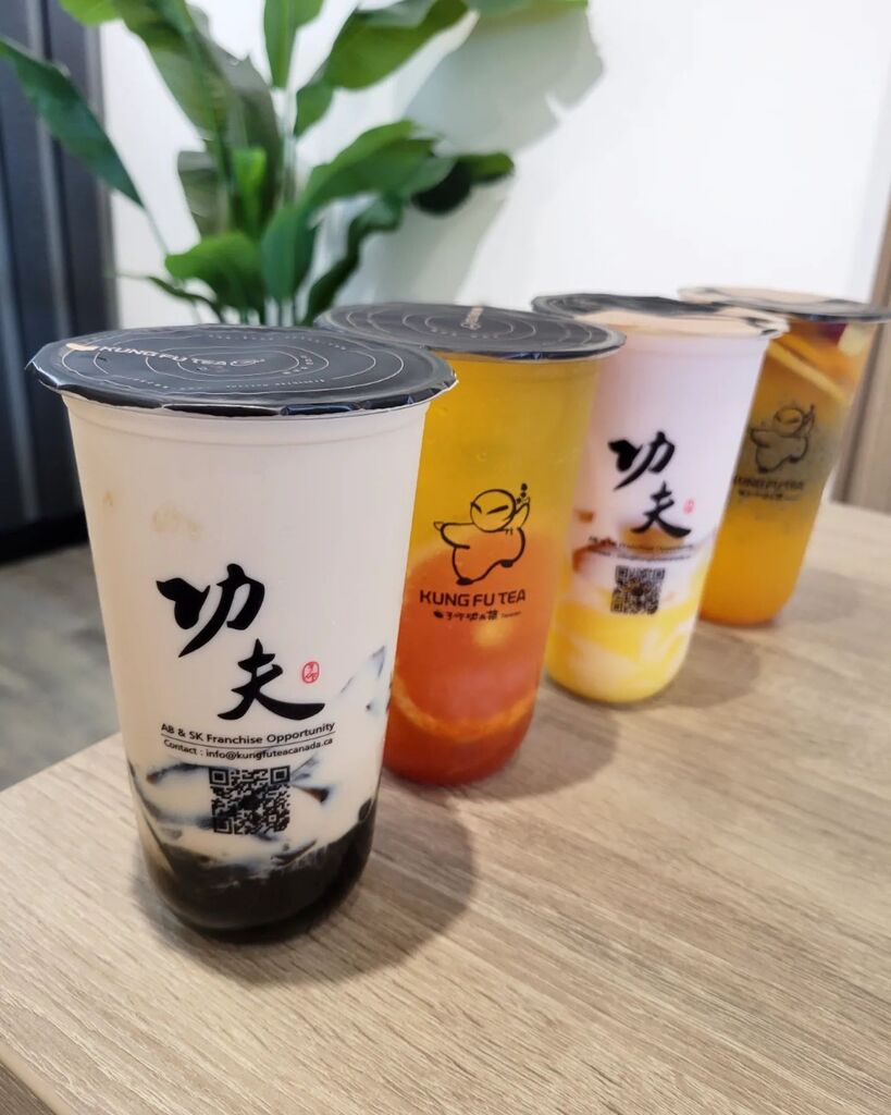 krispybites's tweet photo. I was invited to check out @kungfuteaedmonton — the newest Taiwanese boba franchise to open on the Southside. They are currently offering 10% off! Their drinks are made with high quality tea leaves, fresh fruit, and sweetened with honey instead of artifi… https://t.co/zVkd7hbmqU https://t.co/W9S6hLecQd