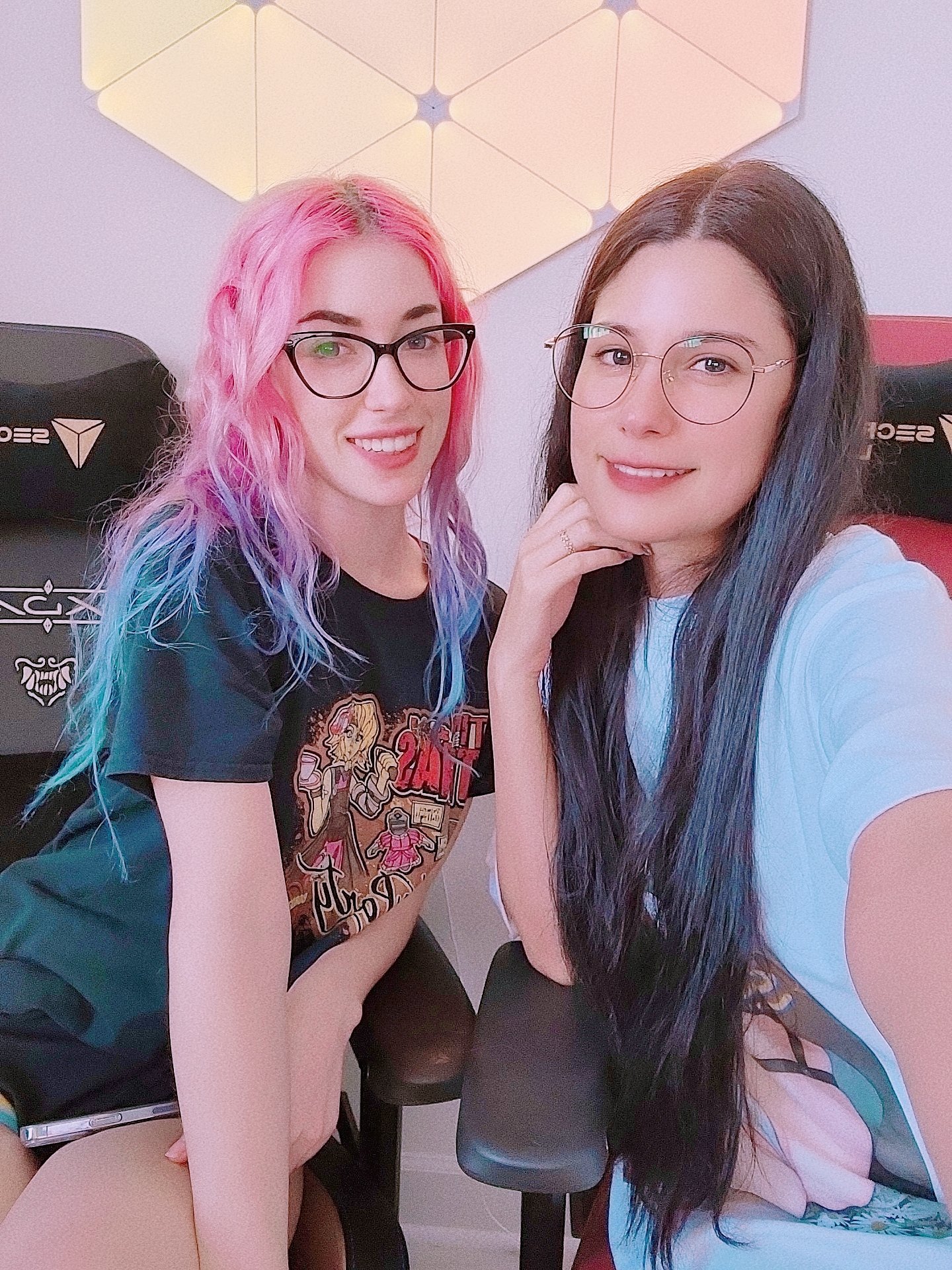 TW Pornstars 1 pic. Wanwan. Twitter. We tried on each other's glasses XD How do we look?. 937