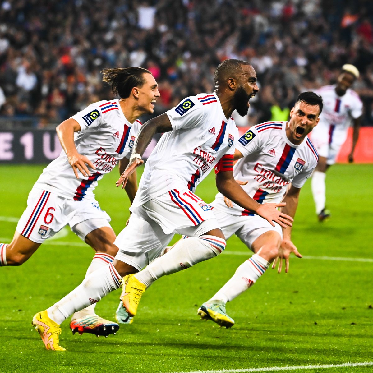 ActuFoot_'s tweet photo. Dimanche prochain :

💙🤍 OM ⚡️ OL ❤️💙

🍿🔥 https://t.co/Nqfb9EUKjl