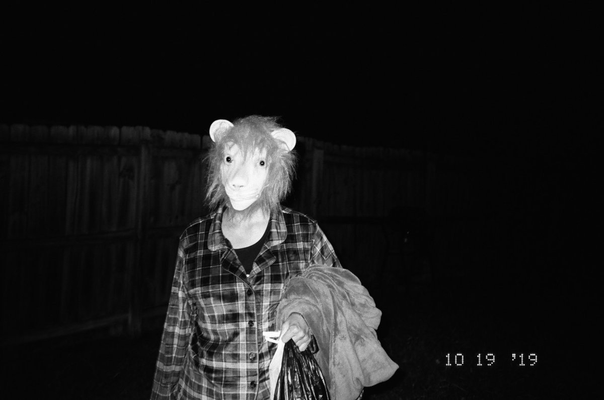 somevelvetposs's tweet photo. Some cursed film photos I took of my fiancée @nidopug at a Halloween party a few years ago.
1996 Minolta Supreme Freedom Zoom Elite with Kodak Tri-X 400 film
#fursuit #halloween #furry #cursed #filmphotography https://t.co/cz9PStxFu5
