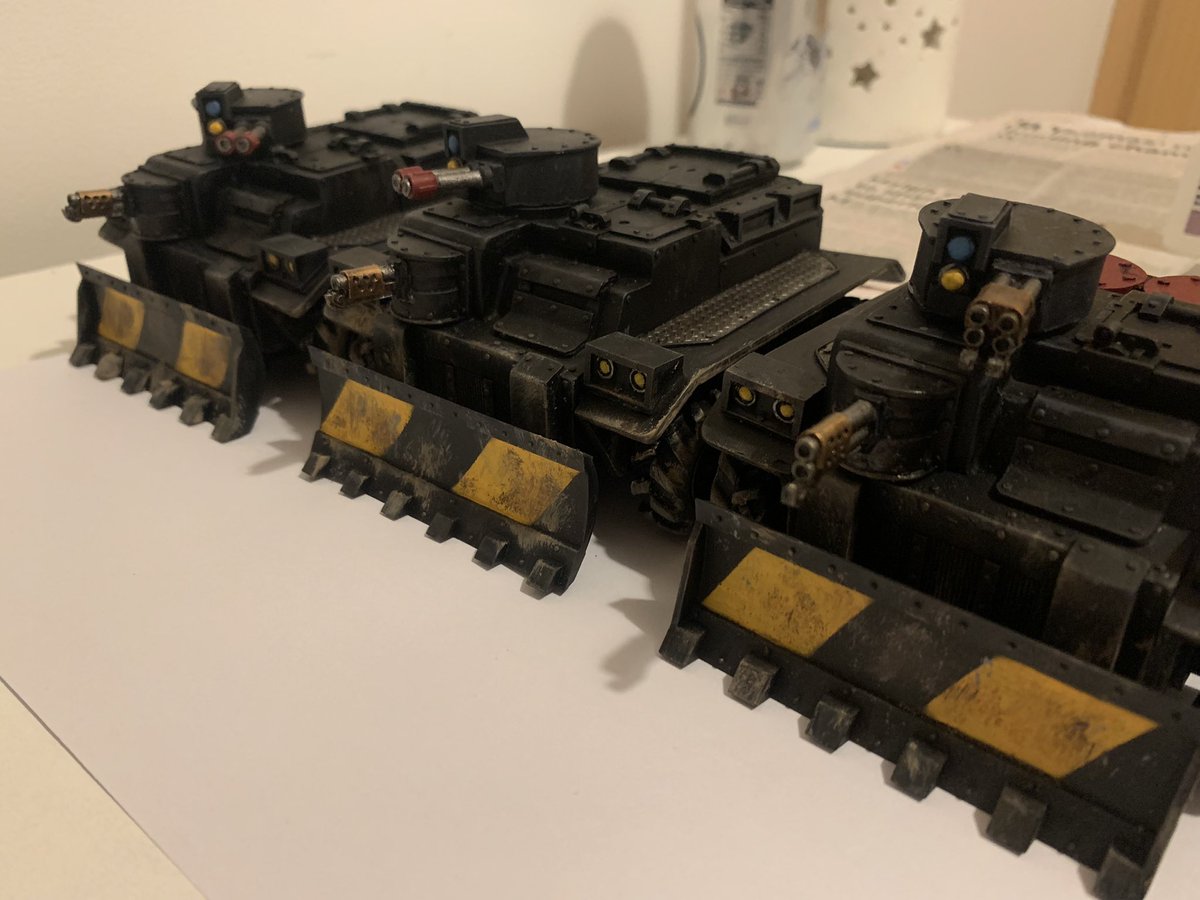 Adeptus Arbites tanks nearly finished #oldhammer