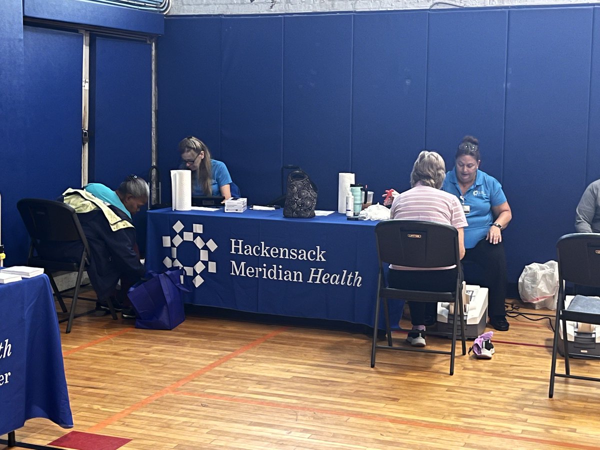 MetuchenYMCA's tweet photo. Take a look at how we celebrated #WellnessWednesday! A big thank you to everyone who participated in our Women's Fitness Day event with Hackensack Meridian Health! 💖💪 #WomensFitnessDay #YMCA https://t.co/igvWAQ4pla