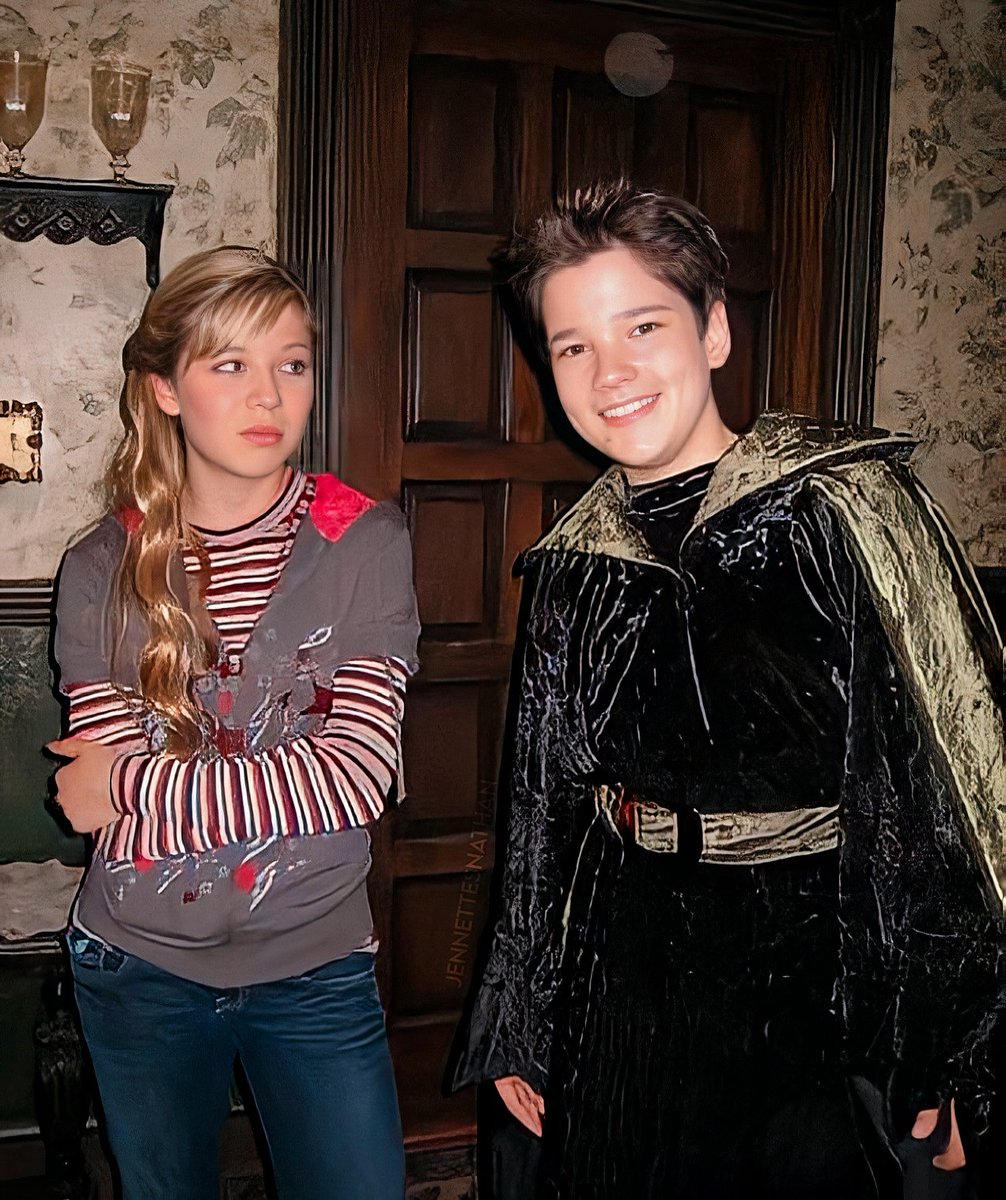 JathanKress's tweet photo. Halloween tomorrow!🎃
#jennettemccurdy #nathankress https://t.co/f60vXo3pAV