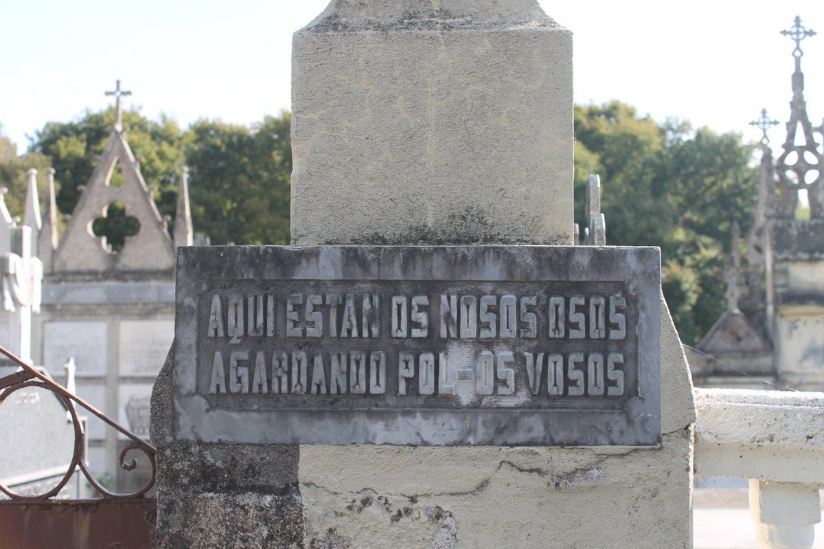 OrgulloGalegoGz's tweet photo. Begonte (Lugo) e Évora (Portugal)👻👻🎃 https://t.co/q7nFREsAcb