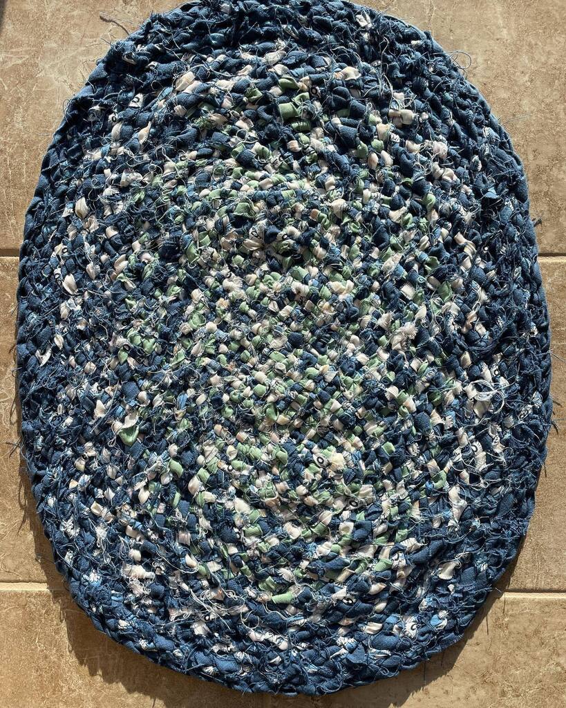 dulcey's tweet photo. I took a braided-in rug class @northhousefolkschool in July with Melba Granlund. I used woven fabric instead of knit; at some point I’ll trim away some of the resulting fuzzies (which wouldn’t happen with knits). I made it for the pictured three-season p… https://t.co/vrwaVx4pIa https://t.co/LA9u53k21i