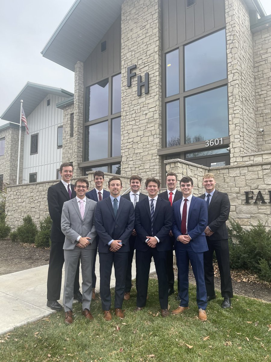 FarmHouseUNL's tweet photo. Say hello to the new FarmHouse exec team! https://t.co/LGwCRaPaQN