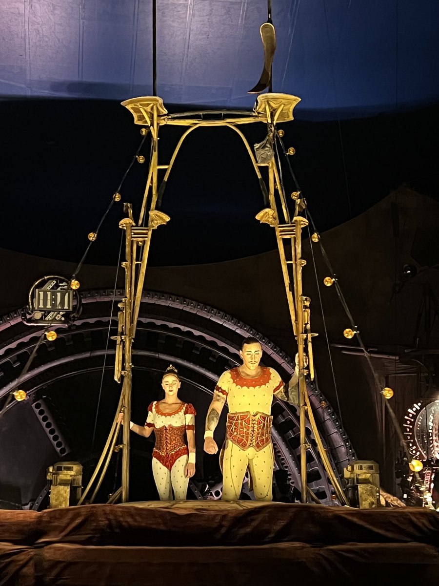 MyFunkoRoom's tweet photo. Having a wonderful night @Cirque #cirqueVIP https://t.co/EVOvfzH82w
