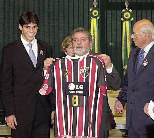 emanueldesp's tweet photo. São Paulo no governo Lula

3 brasileiros
1 libertadores
1 mundial
1 paulista

VOLTAREMOS!!!!! https://t.co/ikXcUyqtVo