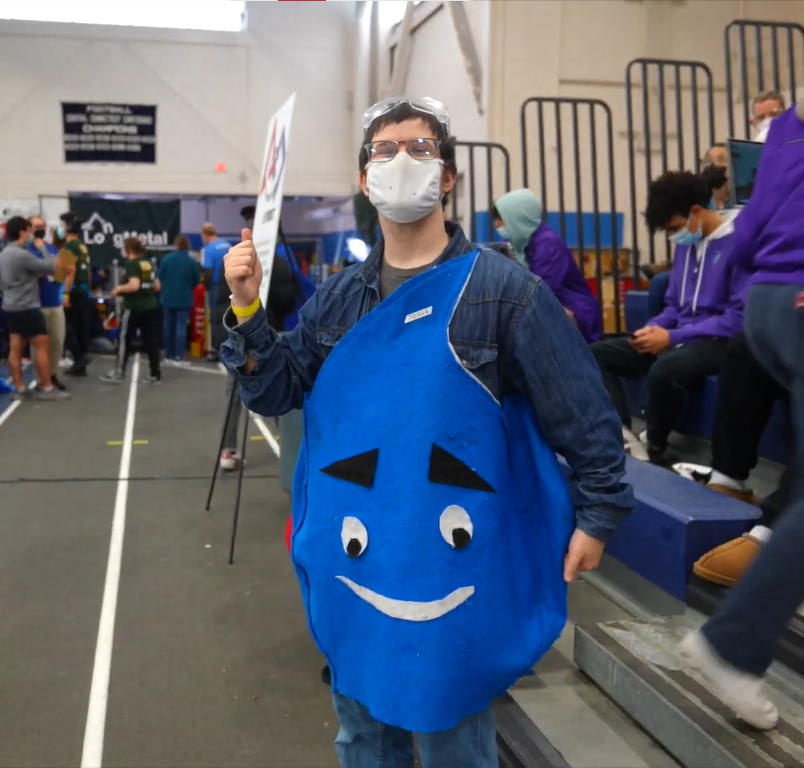 FRC1071's tweet photo. Hey @FIRSTweets, does this count as a Halloween costume? #tothemax #Halloween #LetsMakeStuff #wolcottct https://t.co/vEgz6gHOHk