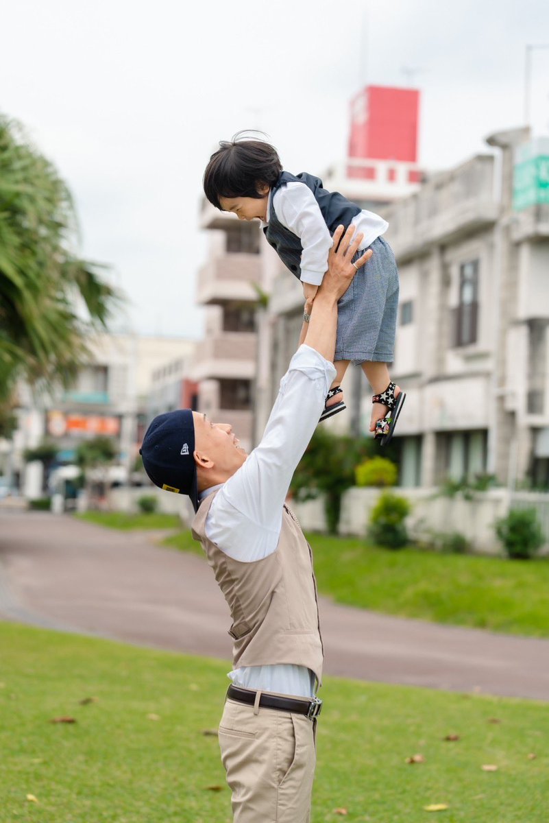 WTAS0908's tweet photo. 沖縄で撮ってもらったウェディングフォト
めちゃ奥さんも子供も綺麗で
撮ってよかった https://t.co/Eg0fAmgkq3