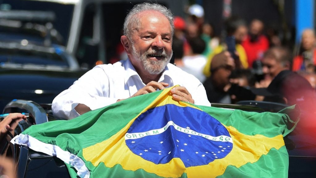 adnradiochile's tweet photo. Lula da Silva derrota a Jair Bolsonaro y vuelve a convertirse en presidente de Brasil https://t.co/zn0lZvibQy https://t.co/ehE5F2yXRz