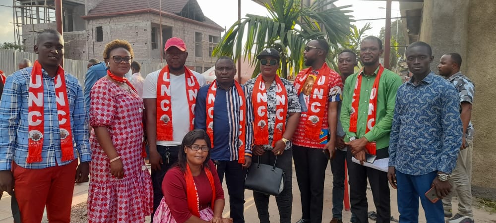 LukungaUnc1's tweet photo. DESCENTE AMANI C'est dimanche 30/10/2022,  descente Amani s'effectue dans la fédération de Mont Ngafula 2
 #DescenteAmani  #toujoursensemble
@JoelAudry
@RNkyembwa
@safikandolo 
CHARGÉ COMMUNICATION UNC LUKUNGA https://t.co/PMfZKt8fBV
