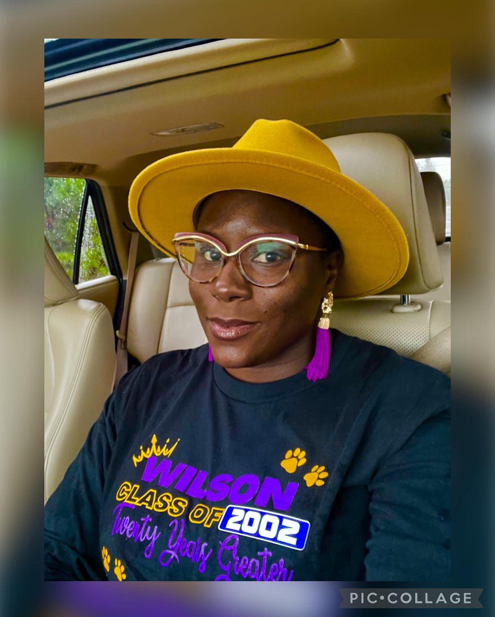CarlaWpe's tweet photo. 💜🏈🐅💛 Another Wilson High School Homecoming weekend in the books! Great times with the Class of 2002 and the WilsonU family!💜🏈🐅💛 #happyhomecoming #WilsonHigh #PurpleandGold #Tigerpride #BestHighSchoolinSC #Flotown #Twentyyearsgreater #tradition https://t.co/iFYsq6K7Gc